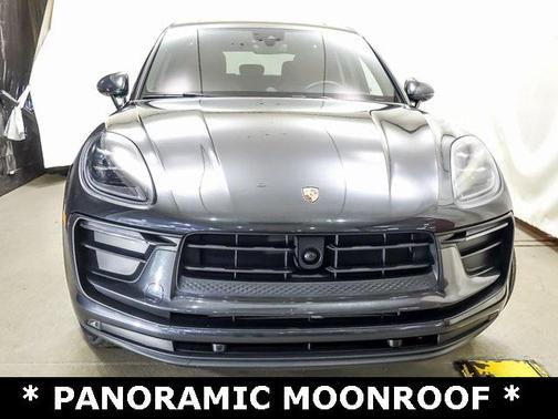 2022 Porsche Macan Base