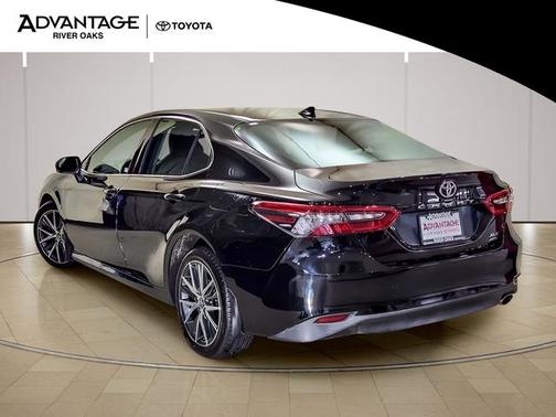 Midnight Black Metallic 2024 Toyota Camry XLE