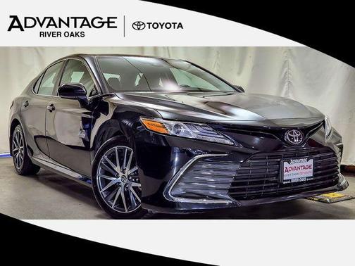 Midnight Black Metallic 2024 Toyota Camry XLE