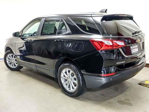 Mosaic Black Metallic 2020 Chevrolet Equinox LS