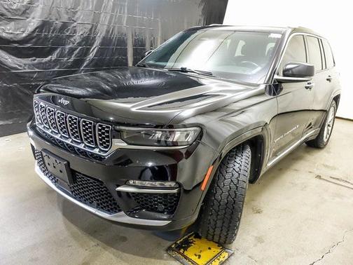 2023 Jeep Grand Cherokee Summit