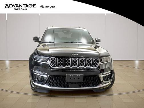 2023 Jeep Grand Cherokee Summit