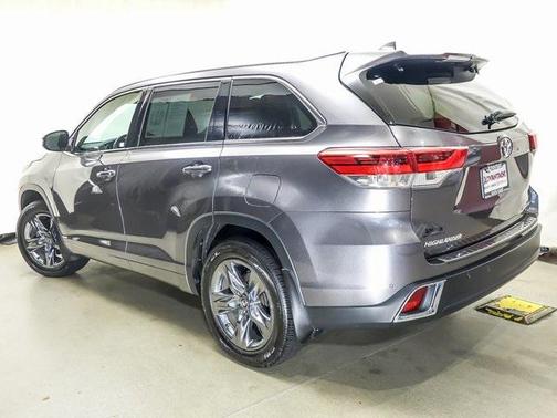Predawn Gray Mica 2019 Toyota Highlander Limited