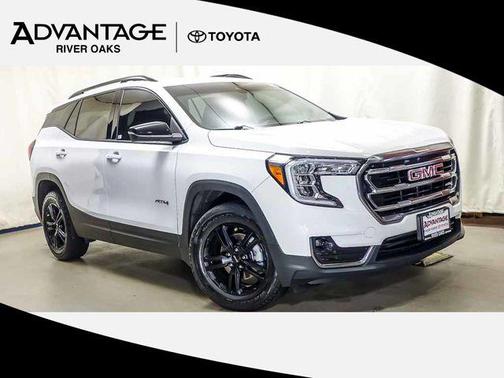 Summit White 2022 GMC Terrain AT4