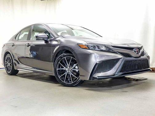 Predawn Gray Mica 2024 Toyota Camry SE