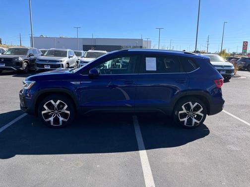 2023 Volkswagen Taos 1.5T SEL