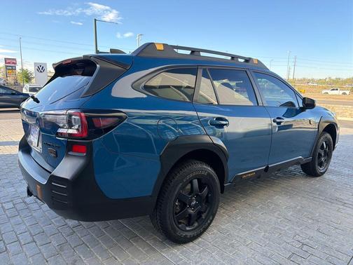 Geyser Blue 2023 Subaru Outback Wilderness