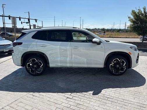 2025 Volkswagen Tiguan 2.0T SEL R-Line 4MOTION