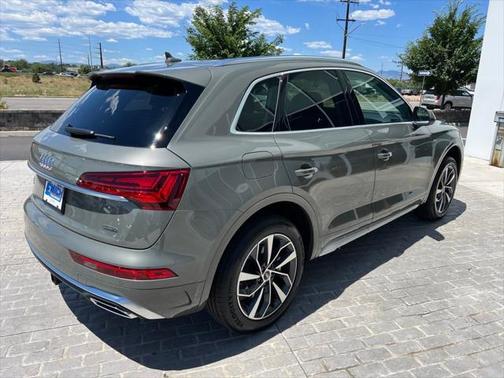 2023 Audi Q5 45 S line Premium Plus