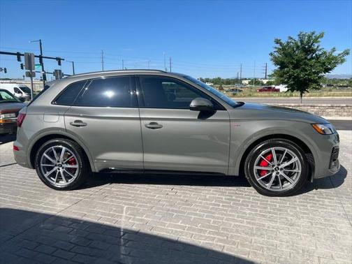 2024 Audi Q5 e 55 S line Premium Plus