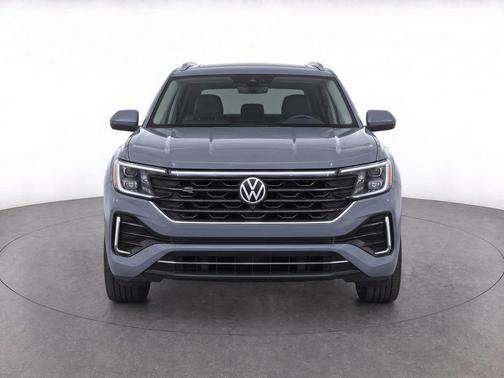 Pure Gray 2026 Volkswagen Atlas Cross Sport 2.0T SEL Premium