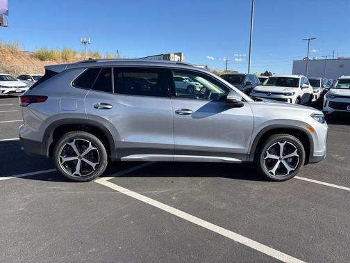 2025 Volkswagen Tiguan 2.0T SE 4MOTION