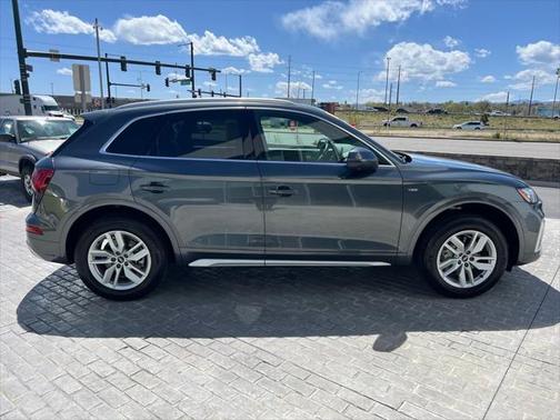 2023 Audi Q5 45 S line Premium