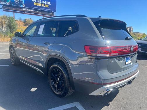 2024 Volkswagen Atlas 2.0T SEL