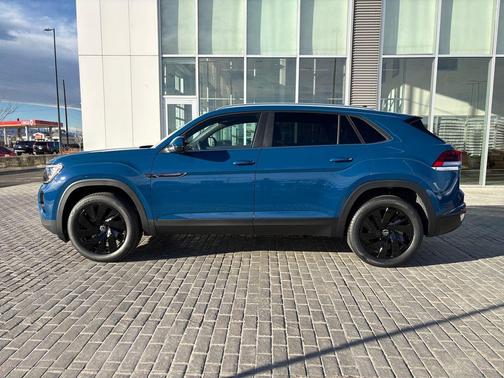 2026 Volkswagen Atlas Cross Sport 2.0T SE w/Technology 4MOTION