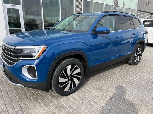 2025 Volkswagen Atlas 2.0T SE w/Technology 4MOTION