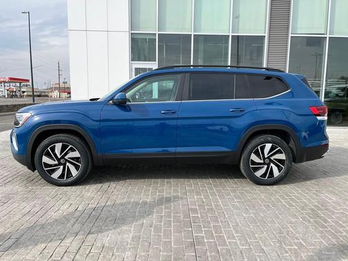 2025 Volkswagen Atlas 2.0T SE w/Technology 4MOTION