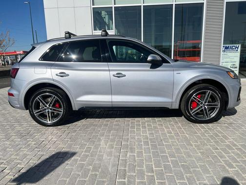 2024 Audi Q5 55 S line Premium Plus