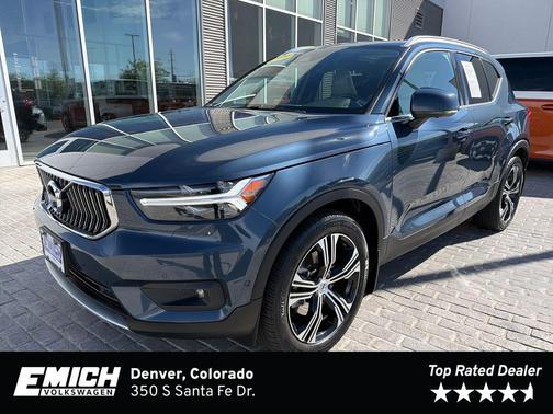 Denim Blue Metallic 2020 Volvo XC40 T5 Inscription