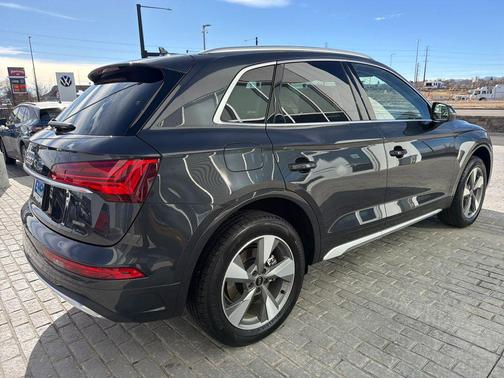 2023 Audi Q5 40 Premium