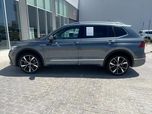2022 Volkswagen Tiguan 2.0T SEL R-Line 4MOTION