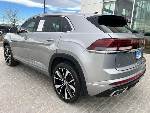 2024 Volkswagen Atlas Cross Sport 2.0T SEL Premium