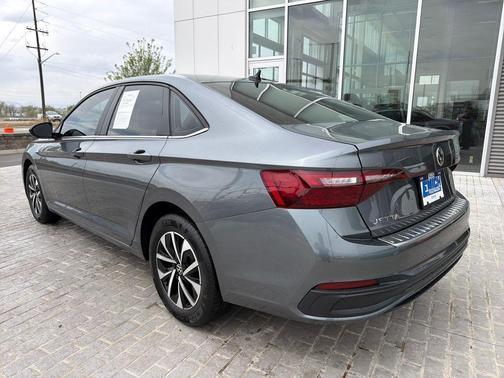 Platinum Gray Metallic 2024 Volkswagen Jetta 1.5T S