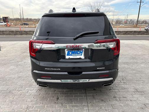 2020 GMC Acadia Denali