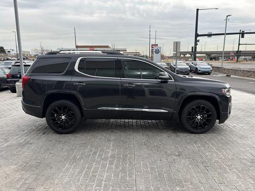 2020 GMC Acadia Denali