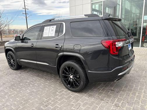 2020 GMC Acadia Denali