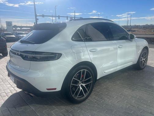 2023 Porsche Macan S