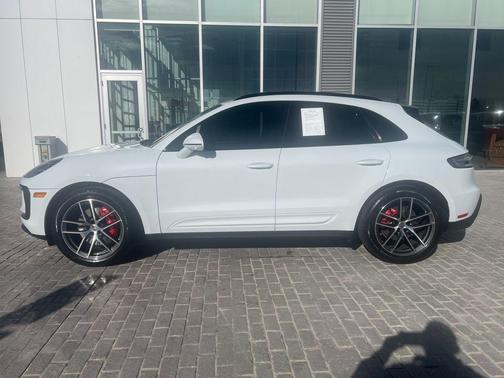 2023 Porsche Macan S
