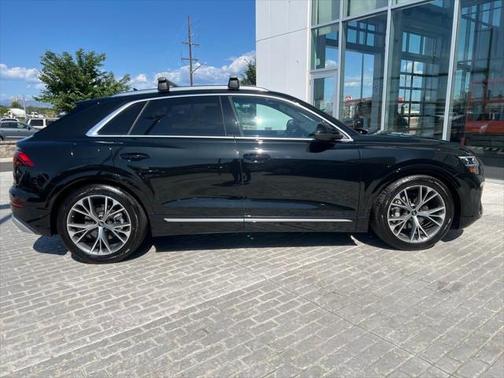 2024 Audi Q8 55 Prestige