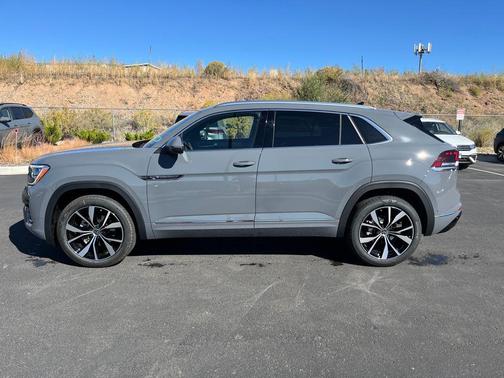 2026 Volkswagen Atlas Cross Sport 2.0T SEL Premium