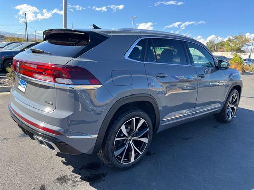 2026 Volkswagen Atlas Cross Sport 2.0T SEL Premium