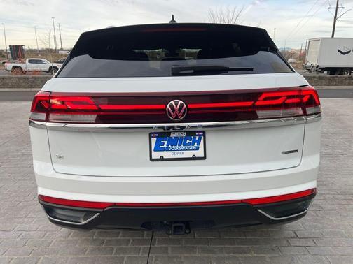 2025 Volkswagen Atlas Cross Sport 2.0T SE w/Technology 4MOTION