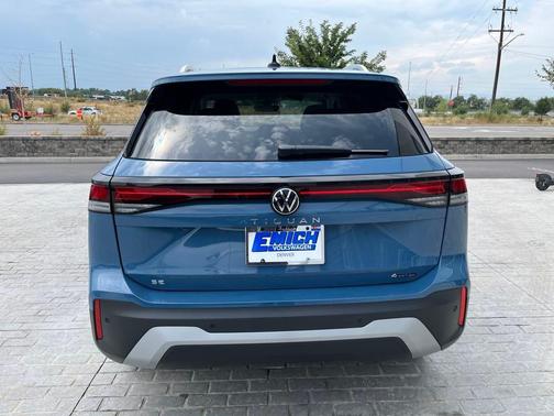 2025 Volkswagen Tiguan 2.0T SE 4MOTION