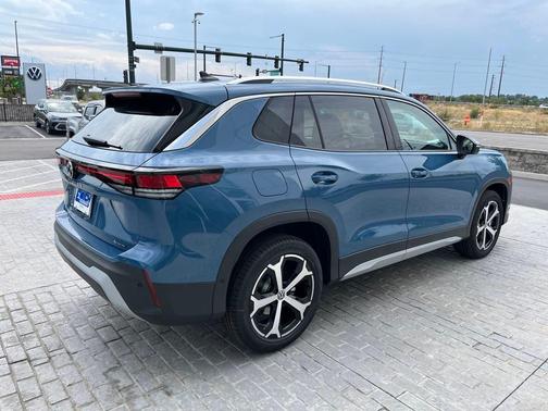 2025 Volkswagen Tiguan 2.0T SE 4MOTION