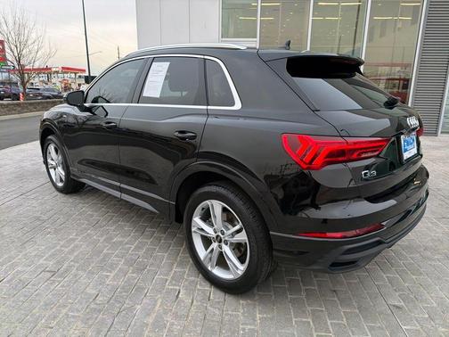 2024 Audi Q3 Premium 45 TFSI S line quattro Tiptronic