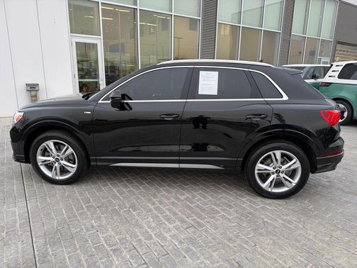2024 Audi Q3 Premium 45 TFSI S line quattro Tiptronic