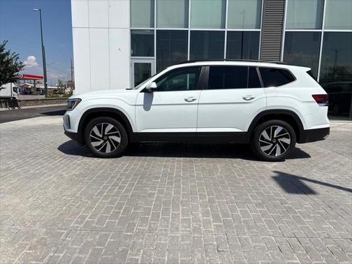 2025 Volkswagen Atlas 2.0T SE w/Technology 4MOTION