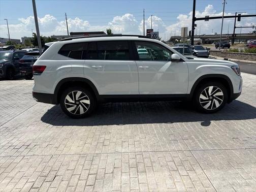 2025 Volkswagen Atlas 2.0T SE w/Technology 4MOTION