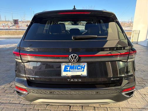 2025 Volkswagen Taos 1.5T SE