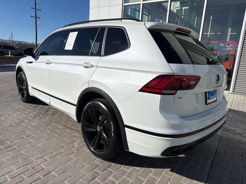 2024 Volkswagen Tiguan 2.0T SE R-Line Black 4MOTION