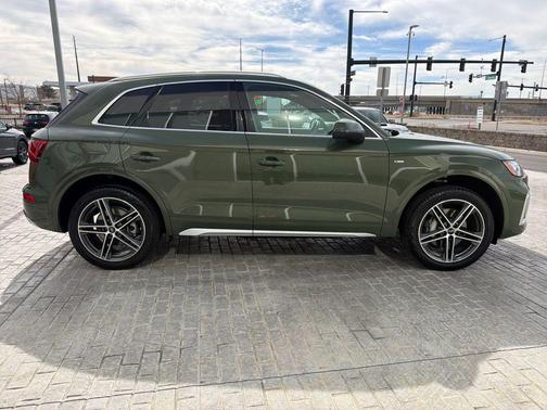 2024 Audi Q5 e 55 S line Premium Plus