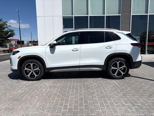 Pure White 2026 Volkswagen Tiguan 2.0T SE 4MOTION