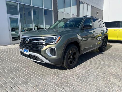 2025 Volkswagen Atlas 2.0T Peak Edition