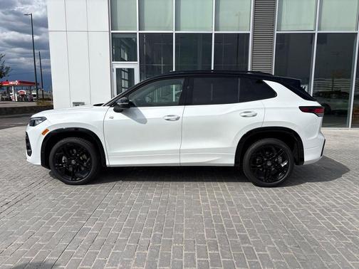 2025 Volkswagen Tiguan 2.0T SE R-Line Black 4MOTION
