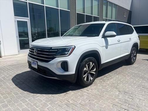 2025 Volkswagen Atlas 2.0T SE