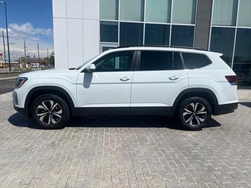 2025 Volkswagen Atlas 2.0T SE